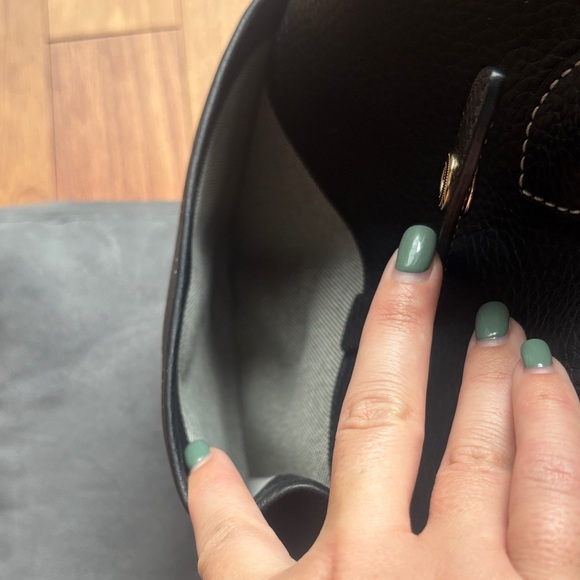 Dooney & Bourke Black Pebbled Leather Tote - Picture 4 of 7